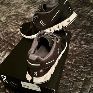 Women’s On Cloud shoes - W190001 - black & white